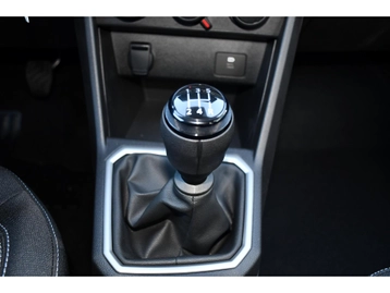Image véhicule  Dacia SANDERO (42)