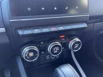 Image véhicule  Renault ARKANA (22)