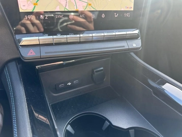 Image véhicule  Renault AUSTRAL (29)