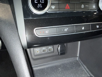 Image véhicule  Renault MEGANE IV (17)