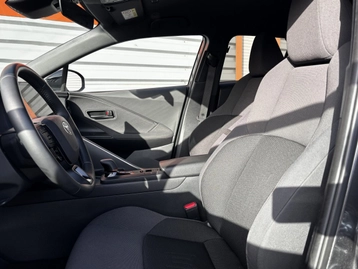 Image véhicule  Toyota C-HR (2) (3)