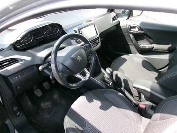 Image véhicule  Peugeot 208 (5)