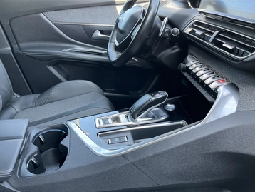Image véhicule  Peugeot 3008 (17)