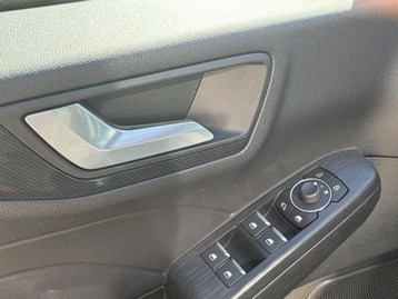 Image véhicule  Ford KUGA (34)