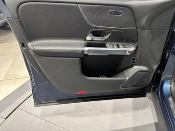 Image véhicule  Mercedes GLB (8)