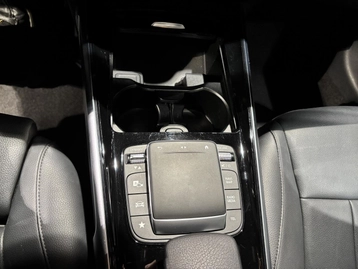 Image véhicule  Mercedes GLB (19)