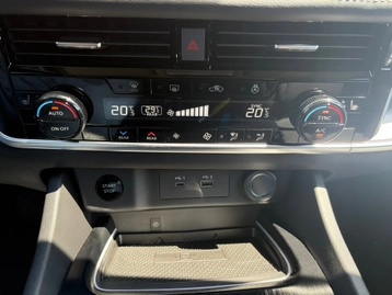 Image véhicule  Nissan X-TRAIL (18)