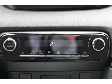 Image véhicule  Toyota YARIS (33)