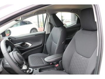 Image véhicule  Toyota YARIS (16)