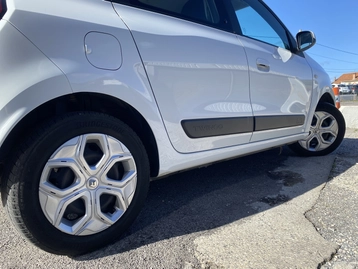 Image véhicule  Renault TWINGO III (3)