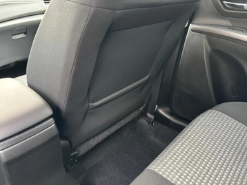 Image véhicule  Suzuki S CROSS (41)