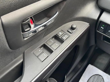 Image véhicule  Suzuki S CROSS (14)