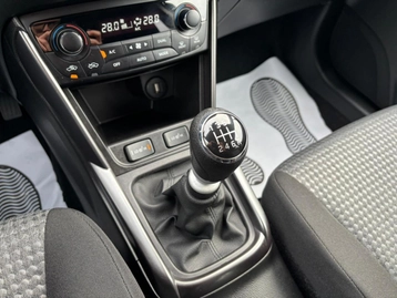 Image véhicule  Suzuki S CROSS (12)