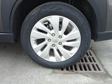 Image véhicule  Suzuki S CROSS (26)