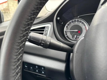 Image véhicule  Suzuki S CROSS (33)