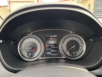 Image véhicule  Suzuki S CROSS (40)