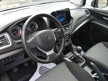 Image véhicule  Suzuki S CROSS (4)