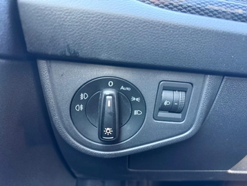 Image véhicule  Volkswagen TAIGO (17)