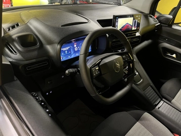 Image véhicule  Citroën BERLINGO (32)