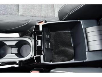 Image véhicule  Toyota COROLLA (42)