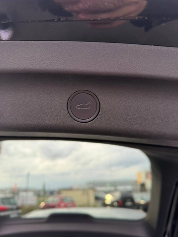 Image véhicule  Tesla Model Y (6)