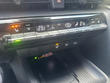 Image véhicule  Toyota C-HR (27)