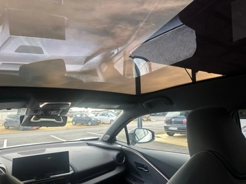 Image véhicule  Toyota C-HR (22)