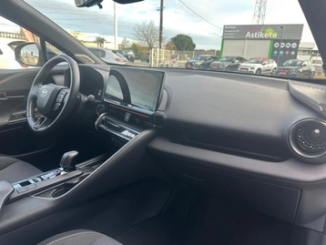 Image véhicule  Toyota C-HR (16)