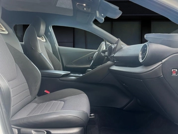 Image véhicule  Toyota C-HR (14)