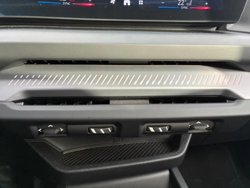 Image véhicule  BMW SÉRIE 1 (33)