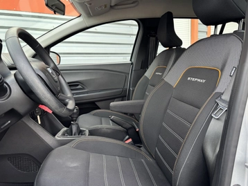 Image véhicule  Dacia Sandero Stepway (3) (3)
