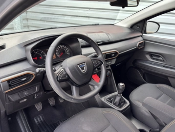 Image véhicule  Dacia Sandero Stepway (3) (2)