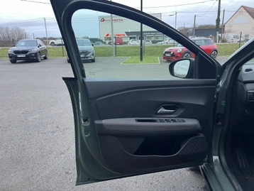 Image véhicule  Dacia JOGGER (19)