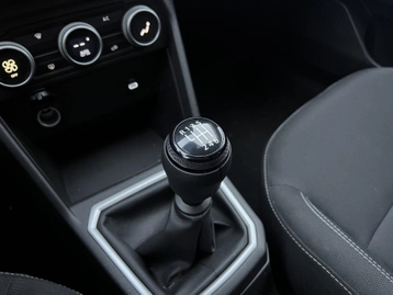 Image véhicule  Dacia JOGGER (44)