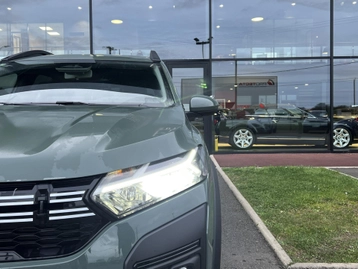 Image véhicule  Dacia JOGGER (11)