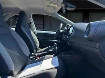 Image véhicule  Toyota AYGO X (14)