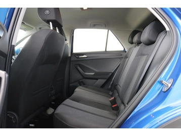 Image véhicule Volkswagen T-ROC (42) Image véhicule Volkswagen T-ROC (42)