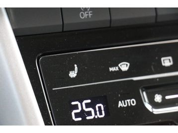 Image véhicule Volkswagen T-ROC (30) Image véhicule Volkswagen T-ROC (30)