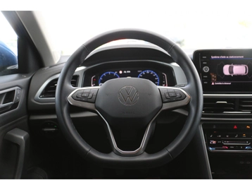 Image véhicule Volkswagen T-ROC (17) Image véhicule Volkswagen T-ROC (17)