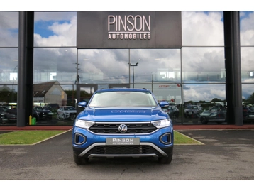 Image véhicule Volkswagen T-ROC (1) Image véhicule Volkswagen T-ROC (1)