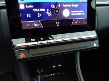 Image véhicule  Renault CAPTUR (27)