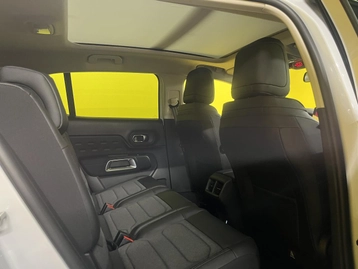 Image véhicule Citroën C5 AIRCROSS (12) Image véhicule Citroën C5 AIRCROSS (12)