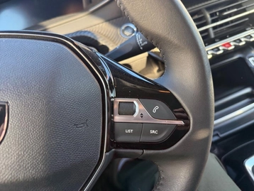 Image véhicule  Peugeot 208 (21)