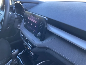 Image véhicule  Skoda FABIA (15)