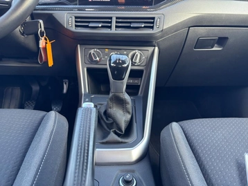 Image véhicule  Volkswagen POLO (24)