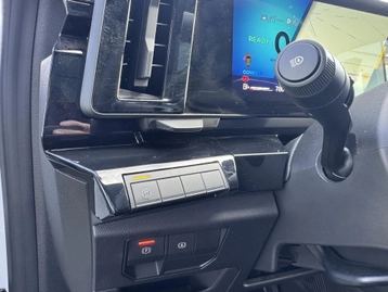 Image véhicule  Renault AUSTRAL (32)