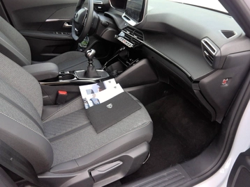 Image véhicule  Peugeot 2008 (25)