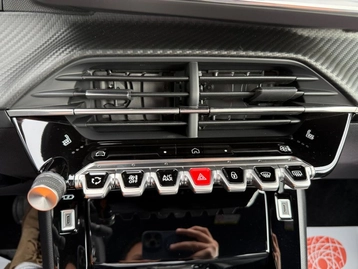 Image véhicule  Peugeot 2008 (28)