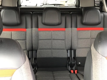 Image véhicule Citroën C5 AIRCROSS (26) Image véhicule Citroën C5 AIRCROSS (26)