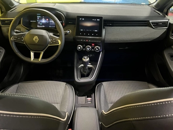 Image véhicule  Renault CLIO (5)